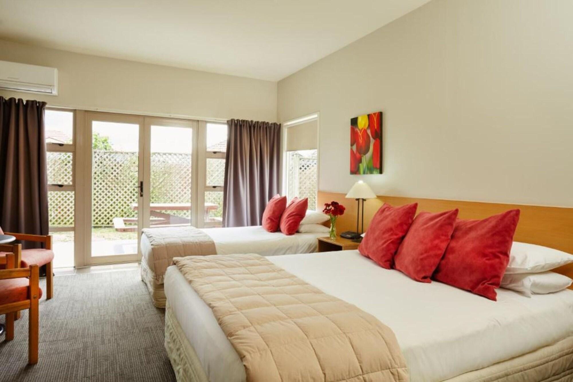 The Garden Hotel Christchurch Exterior photo