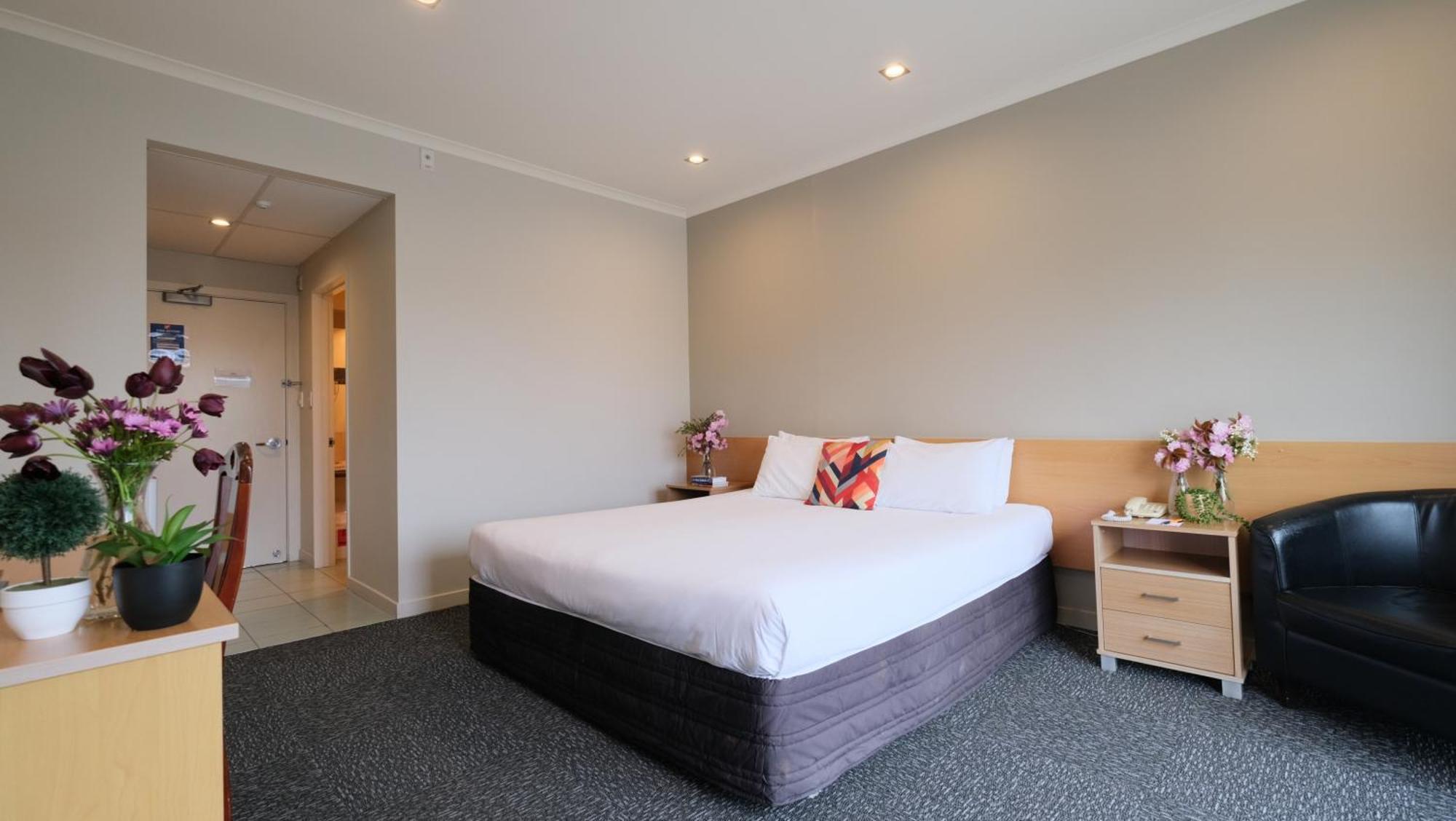 The Garden Hotel Christchurch Exterior photo
