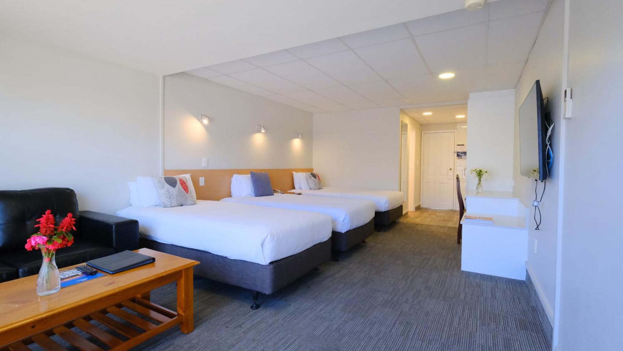 The Garden Hotel Christchurch Exterior photo