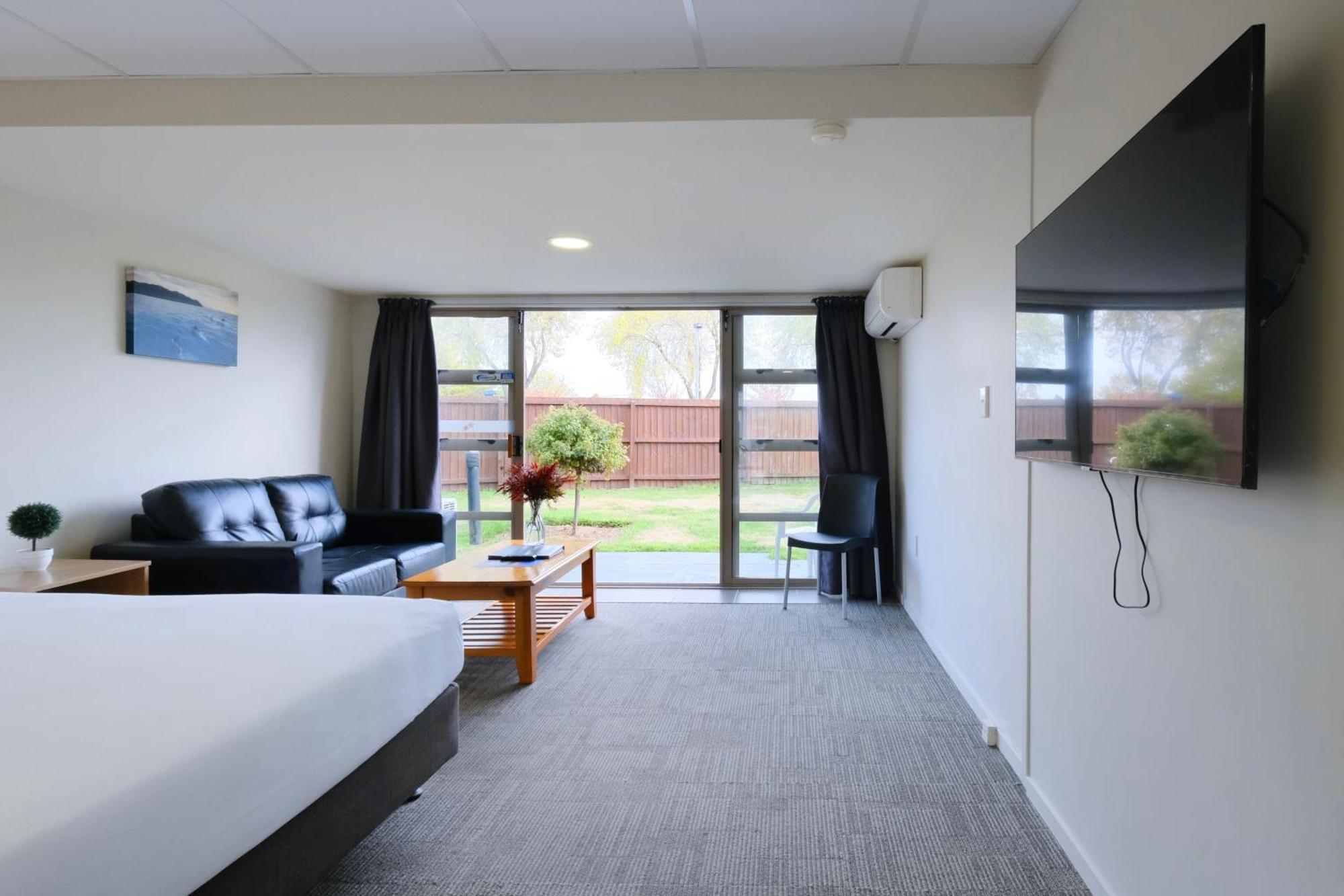 The Garden Hotel Christchurch Exterior photo